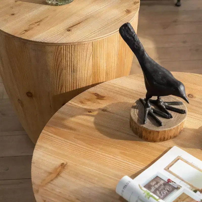 Mesa de centro redonda de estilo retro com arrumação, feita de madeira, adequada para sala de estar, sala de jantar ou escritório.