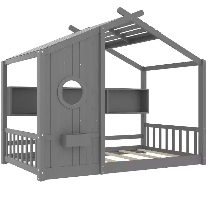 Bodenbett in Hausform mit integrierten Ablagefächern und Latten-Dach
