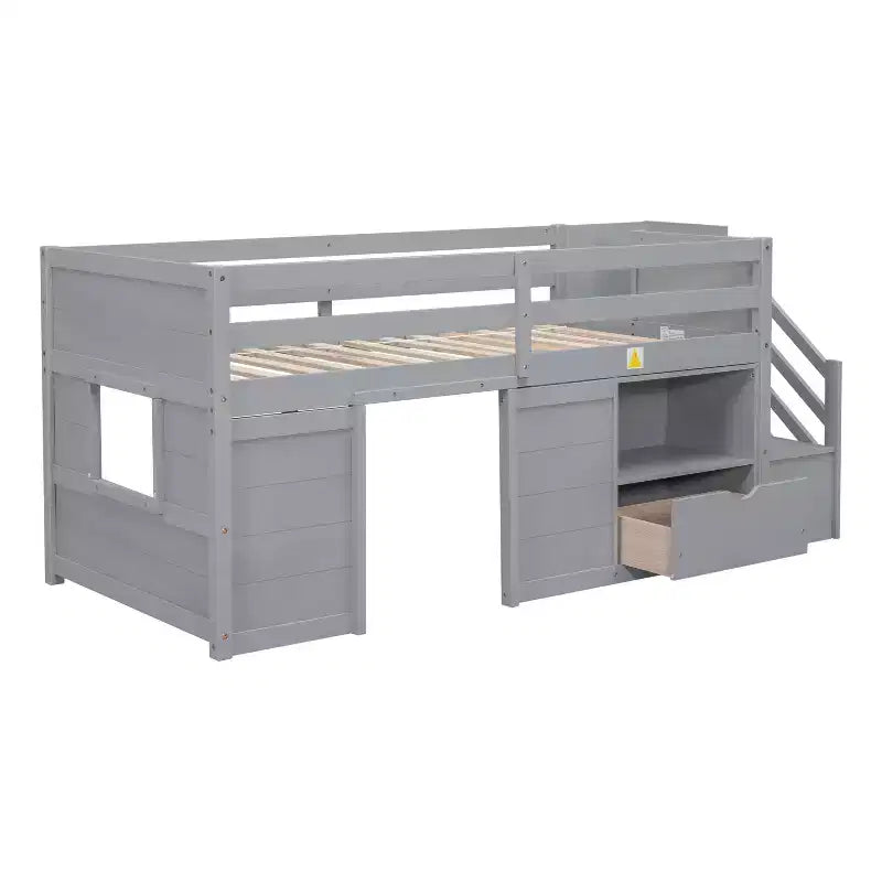 Cama baixa tipo loft individual em madeira maciça, 94.6L x 42.3W, com escada, gaveta e prateleira, design moderno e simples