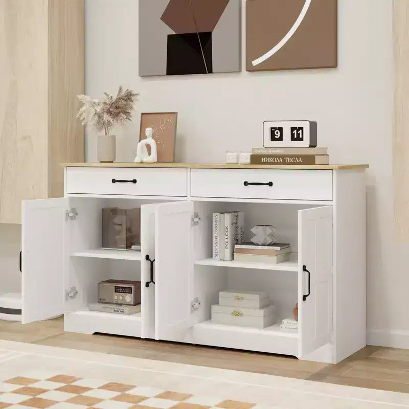 Madia in legno bianco da 142 cm con design shaker