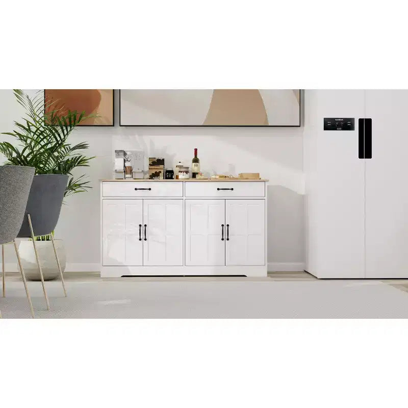 Madia in legno bianco da 142 cm con design shaker