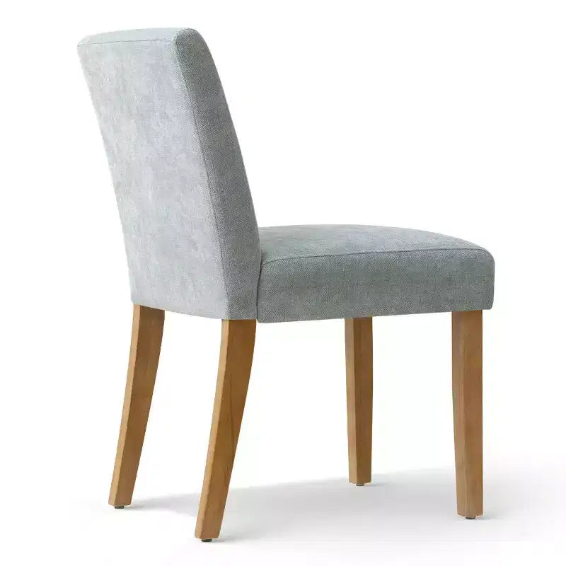 Set di 4 sedie da pranzo Parsons in stile Modern Farmhouse, rivestite in tessuto testurizzato e con gambe in legno massello