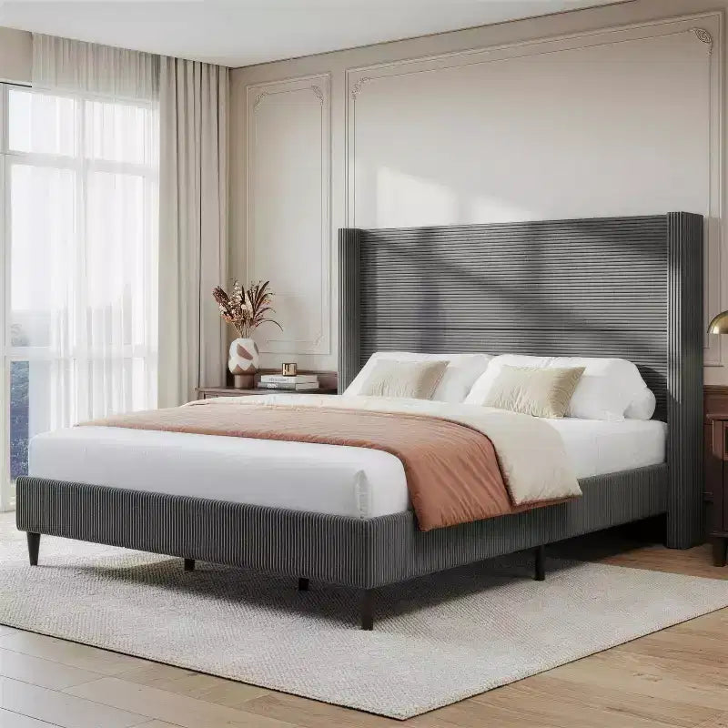 Struttura letto imbottita queen size con piattaforma