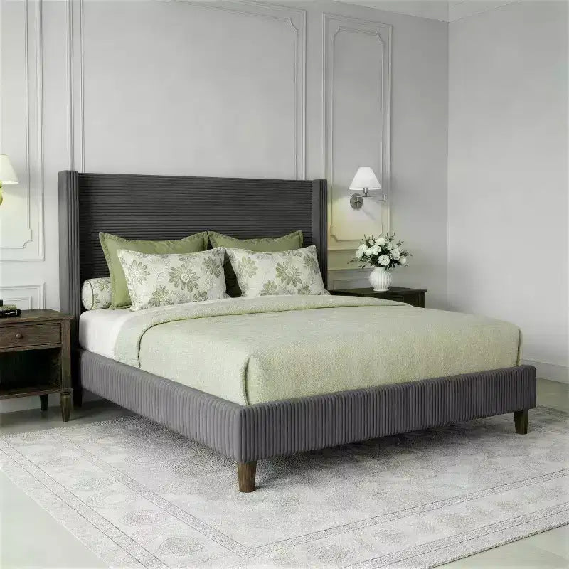 Struttura letto imbottita queen size con piattaforma