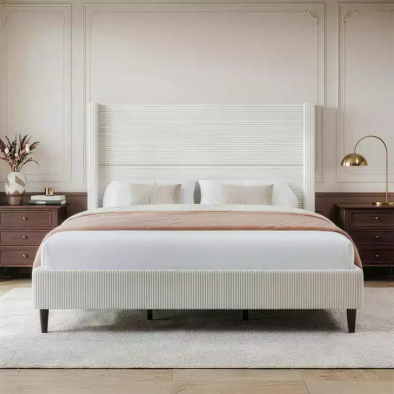 Struttura letto imbottita queen size con piattaforma