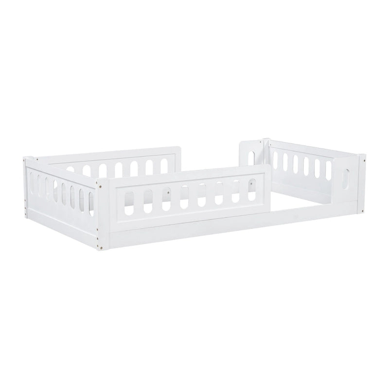 Letto a piattaforma in legno bianco dal design moderno per bambini con spondina di sicurezza per camera da letto