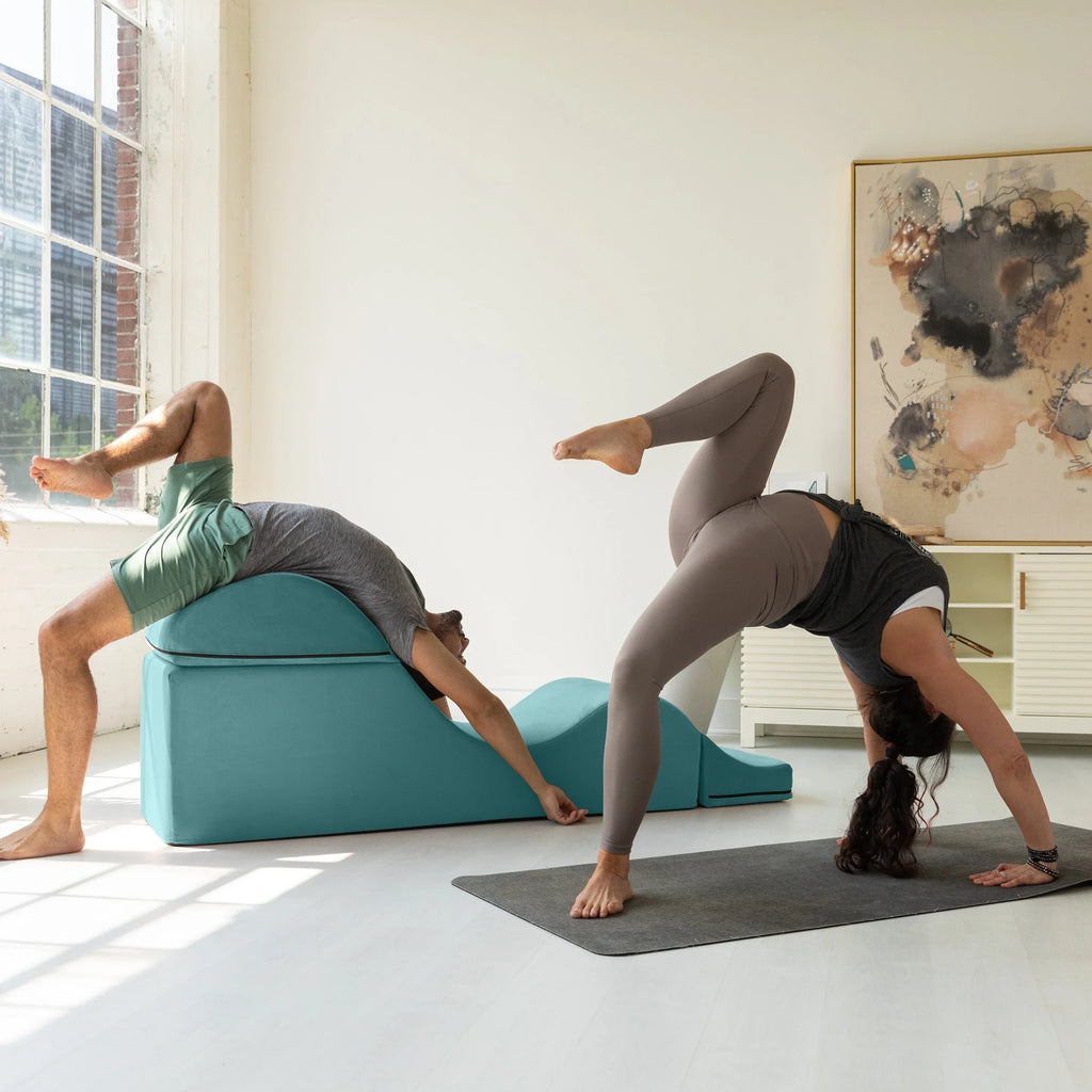Avana Kami converteerbare chaise longue / yoga en massage - 2-in-1 hocker met verborgen uitklapbare yogastoel, microvelours - N/A