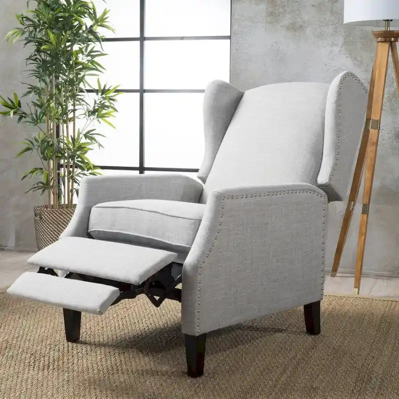 Fotel rozkładany typu wingback z mechanizmem push-back, tapicerowany, w klasycznym stylu, do salonu