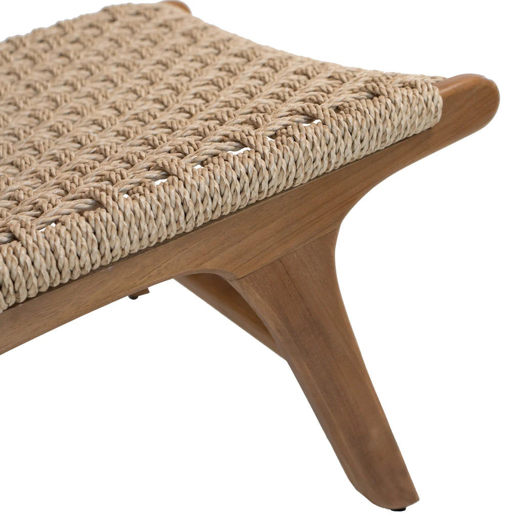 Rustikaler Loungesessel aus Teakholz mit Flechtwerk – Outdoor