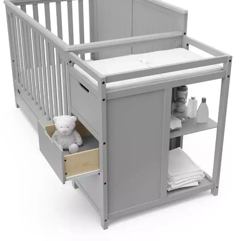 5-in-1-Umbaubett für Babys mit Wickelaufsatz und Schublade