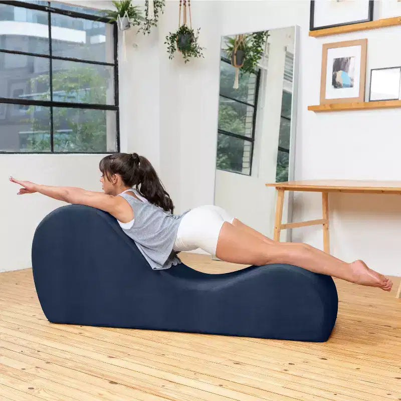 Espreguiçadeira elegante Avana para ioga - fabricada nos EUA - ideal para alongamentos, relaxamento, exercício e muito mais, 60D x 18W x 26H polegadas, cinzento-claro