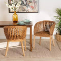 bali & pari Mario modernes, böhmisches 2-teiliges Esszimmerstuhl-Set aus Teakholz und Rattan mit naturbrauner Oberfläche