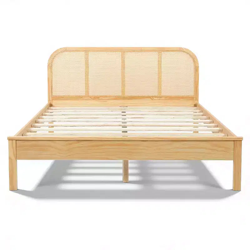 Estrutura de cama de plataforma em madeira Christopher Knight Home Callahan, moderna, estilo boho, com cabeceira em rattan