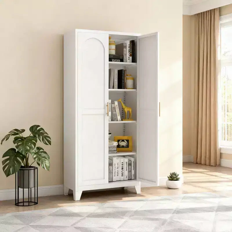 Armário de arrumação Homy Casa com 4 portas, painéis de cana e prateleiras ajustáveis para sala de estar, sala de jantar ou entrada, preto e natural