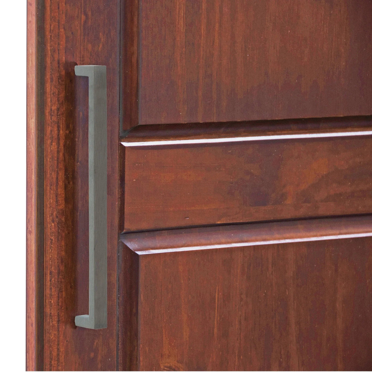 Palace Imports Cosmo třídveřová šatní skříň ze 100% masivního dřeva s dřevěnými nebo zrcadlovými dveřmi