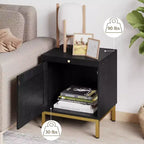 Tavolino in rattan, comodino in legno con vassoio estraibile