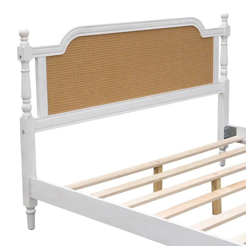 Struttura letto matrimoniale in rattan stile tradizionale, non necessita di rete a molle