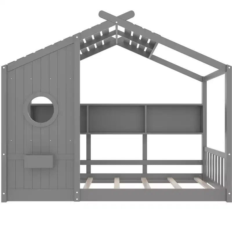 Bodenbett in Hausform mit integrierten Ablagefächern und Latten-Dach