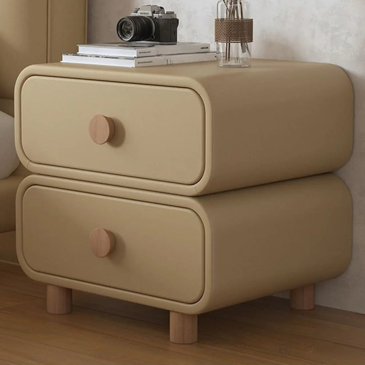 Mesa de cabeceira escandinava Pleather com acabamento em pele sintética