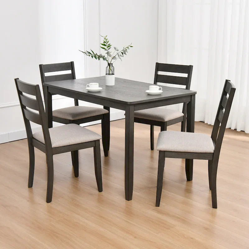 Set di 4 sedie da pranzo in legno con schienale a doghe