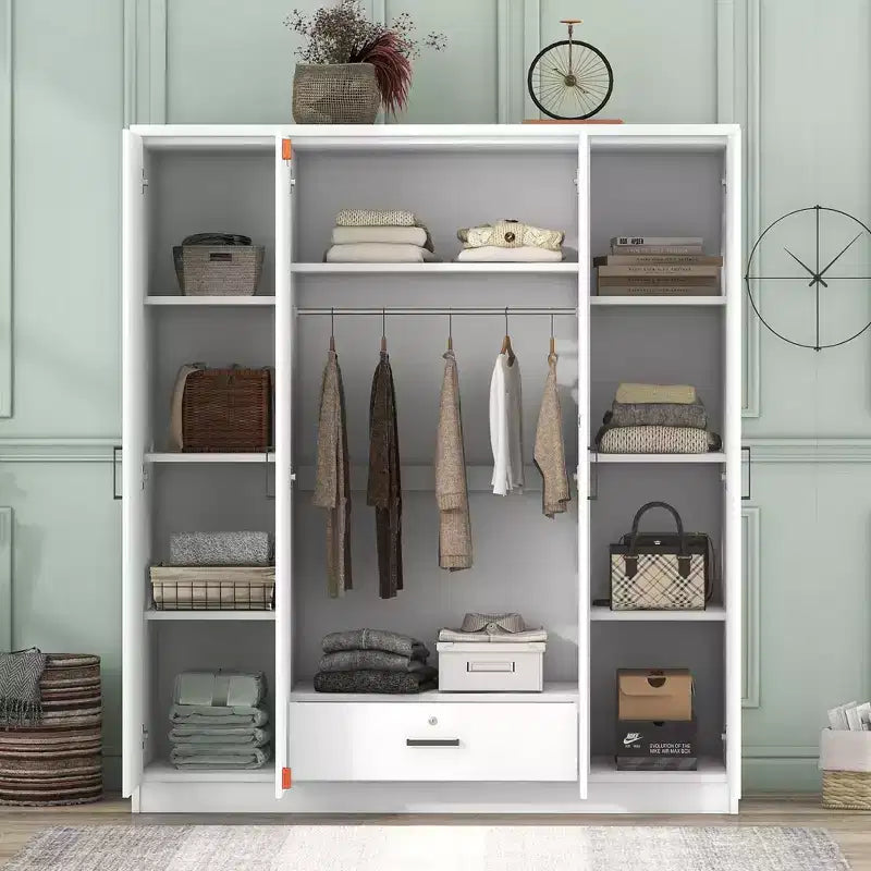 Guarda-roupa de madeira com 4 portas, varão para cabides, 1 gaveta e prateleiras de arrumação
