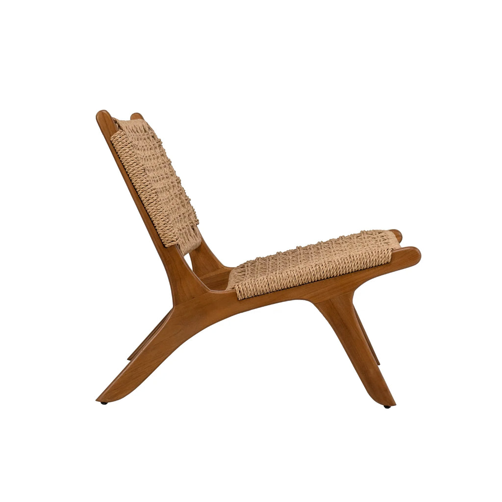 Rustikaler Loungesessel aus Teakholz mit Flechtwerk – Outdoor