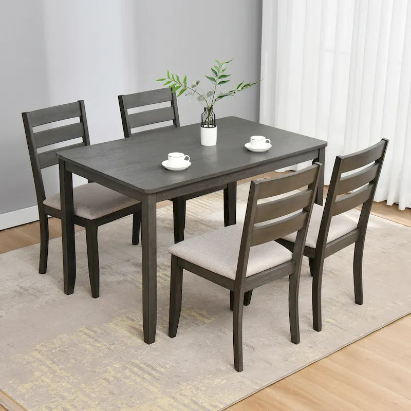 Set di 4 sedie da pranzo in legno con schienale a doghe