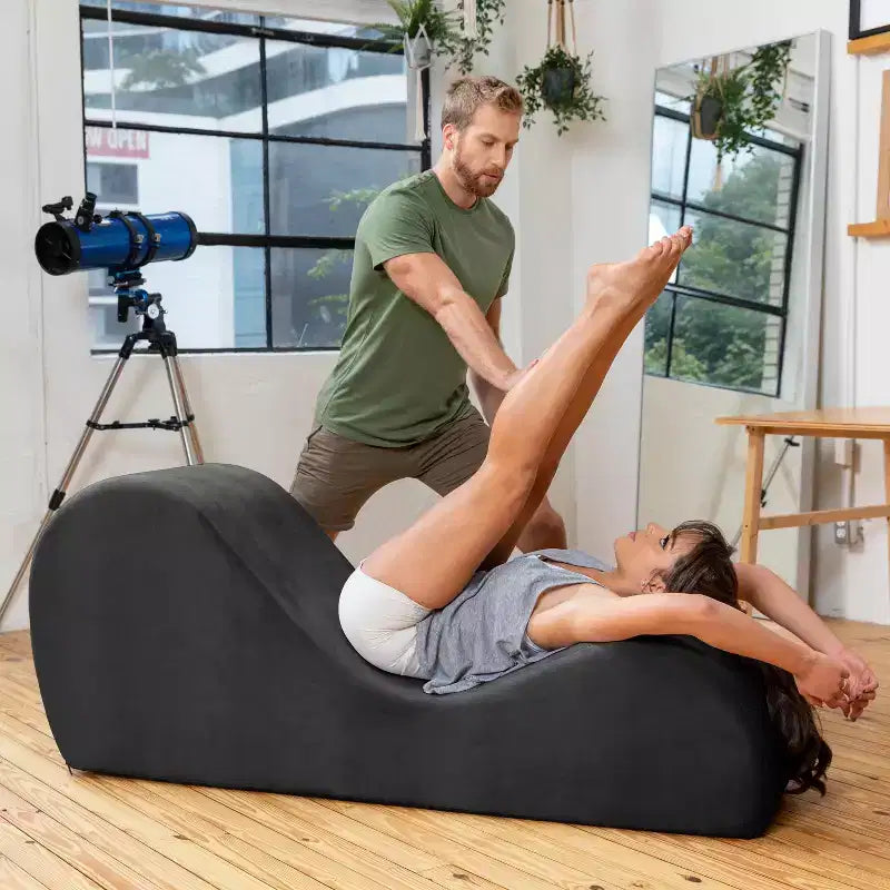 Espreguiçadeira elegante Avana para ioga - fabricada nos EUA - ideal para alongamentos, relaxamento, exercício e muito mais, 60D x 18W x 26H polegadas, cinzento-claro