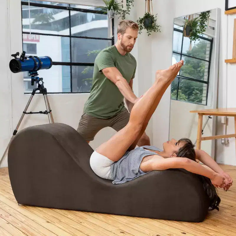 Espreguiçadeira elegante Avana para ioga - fabricada nos EUA - ideal para alongamentos, relaxamento, exercício e muito mais, 60D x 18W x 26H polegadas, cinzento-claro