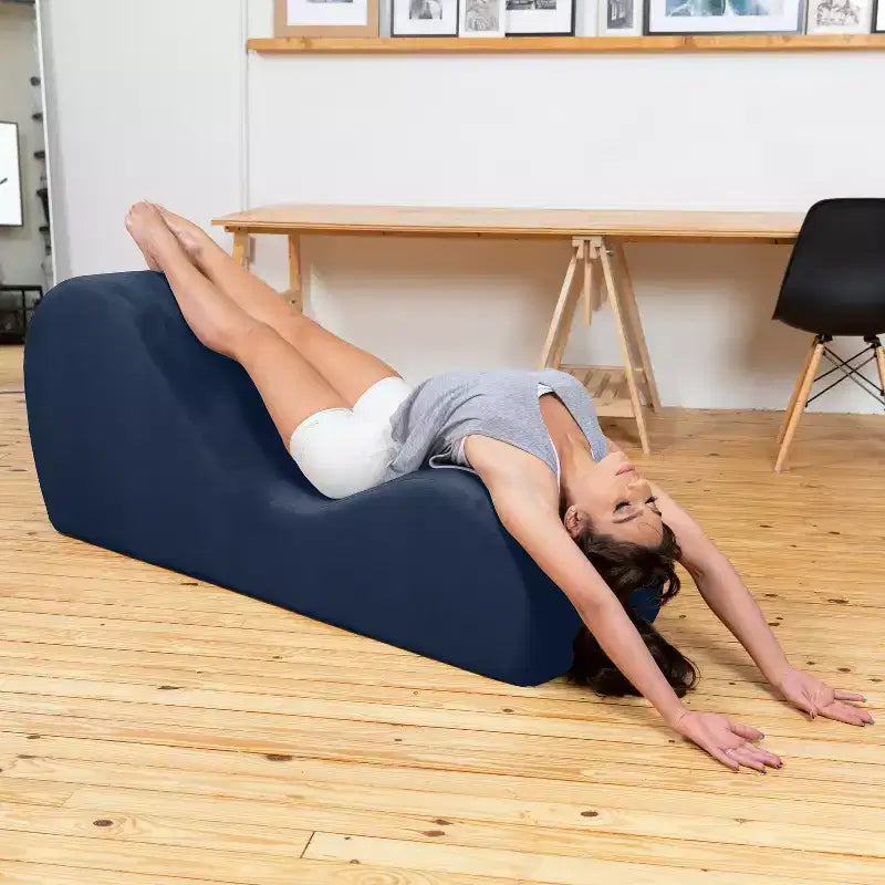 Espreguiçadeira elegante Avana para ioga - fabricada nos EUA - ideal para alongamentos, relaxamento, exercício e muito mais, 60D x 18W x 26H polegadas, cinzento-claro