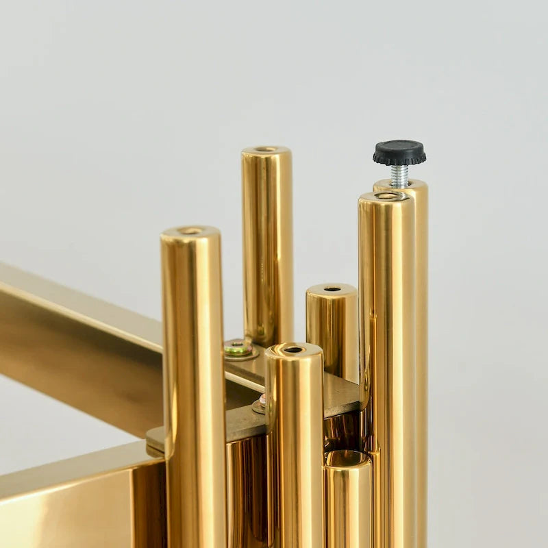 Schmaler 2-stufiger Konsolentisch mit goldfarbenem Metallgestell und Tischplatte aus gehärtetem Glas