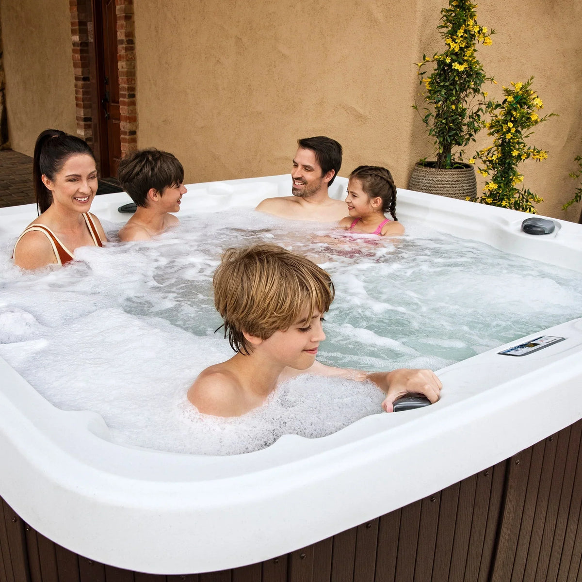 Lifesmart LS600DX Spa für 7 Personen mit 65 Düsen, 230 V und Turbo-Blaster mit 14 Düsen