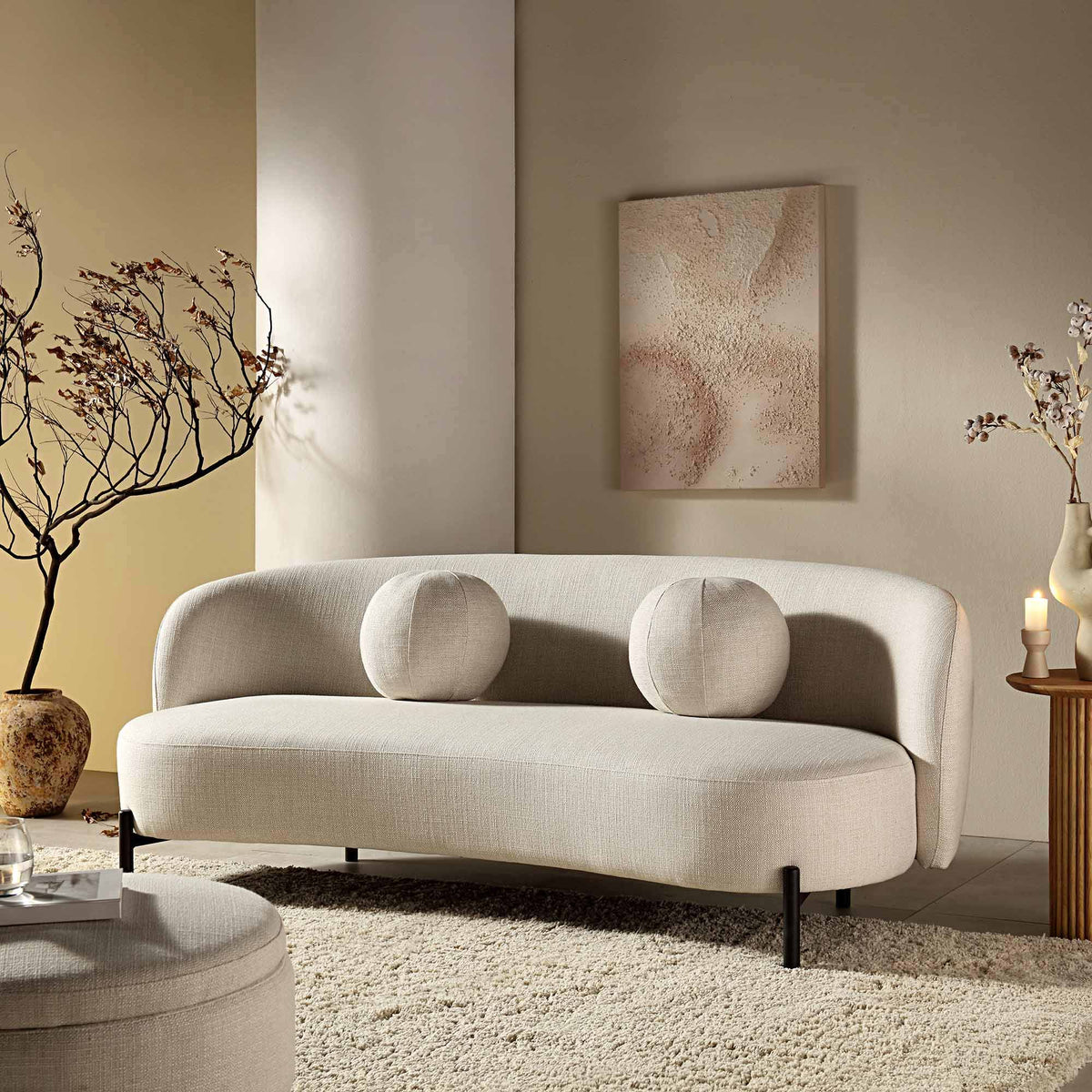 Canapé incurvé 3 places avec coussins ronds, mélange de lin beige