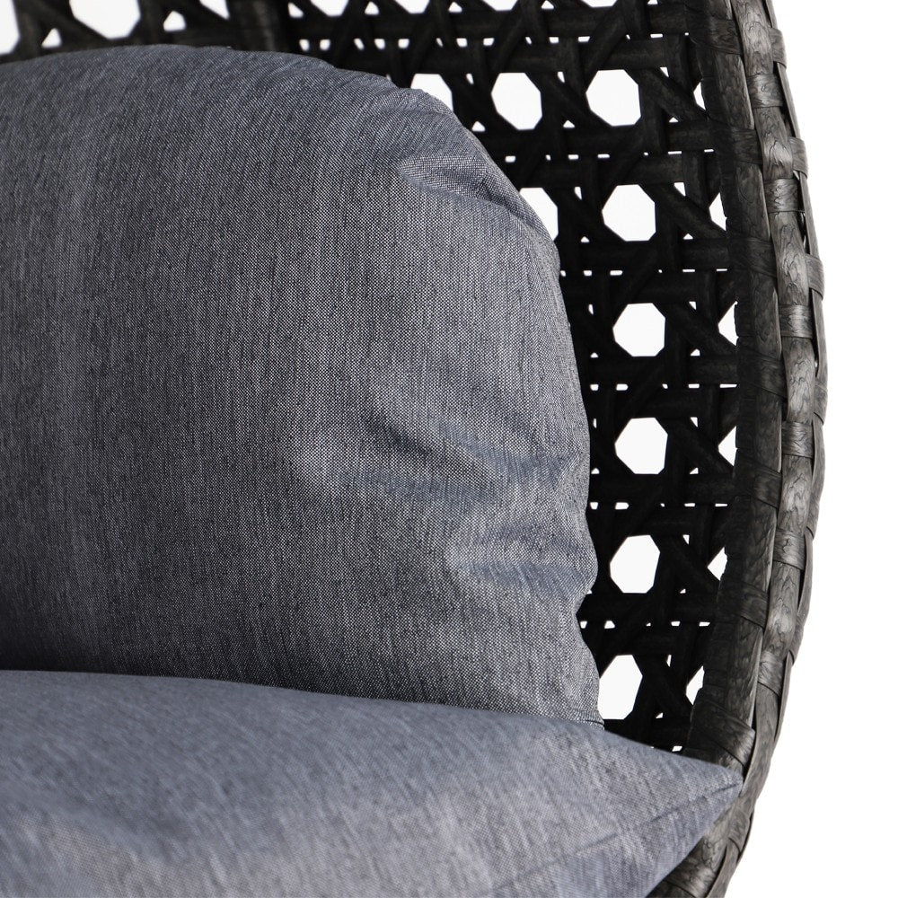 LeisureMod hängender Doppelsitz-Eierstuhl mit Gestell – Outdoor-/Indoor-Hängesessel aus Rattan-Geflecht für Terrasse, Schaukel und Hängeliege mit Polstern