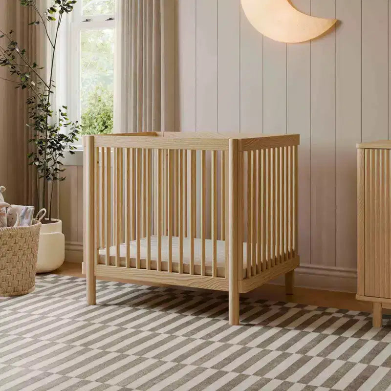 Berço convertível Babyletto Pogo 8 em 1 com kits de conversão para todas as fases