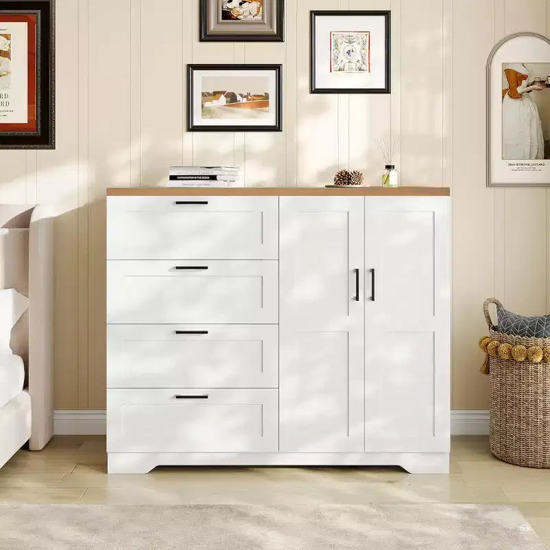43,3 Zoll hoher Kleiderschrank aus Holz mit 4 Schubladen und Kleiderstange, multifunktionaler Aufbewahrungsschrank und Kommode für Kleidung im Schlafzimmer