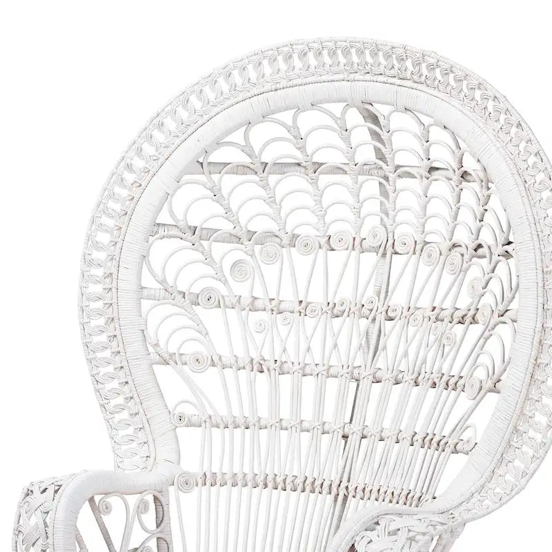 Chaise paon Kallima moderne bohème en rotin naturel blanc